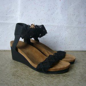 Lucky Brand Black Kierlo Boho Wedge Sandal - Size 9.5 M Crochet Ankle Strap